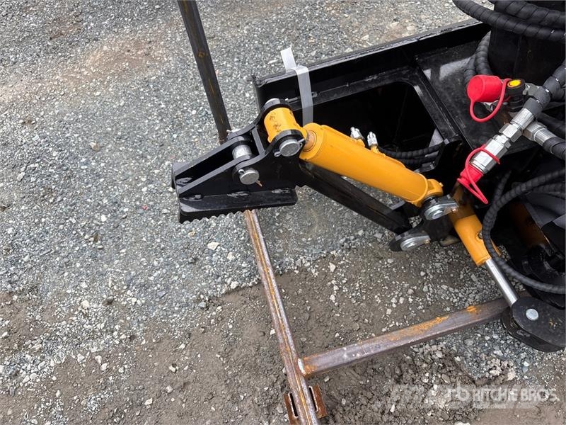 GIYI GY-BD98 Skid Steer Backhoe (Unused) Nakladalne žlice