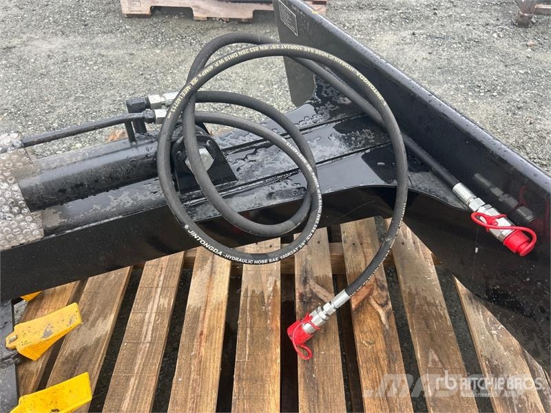 GIYI GY-BK56 56 in Skid Steer Backhoe (Unused) Kaivuulaitteet