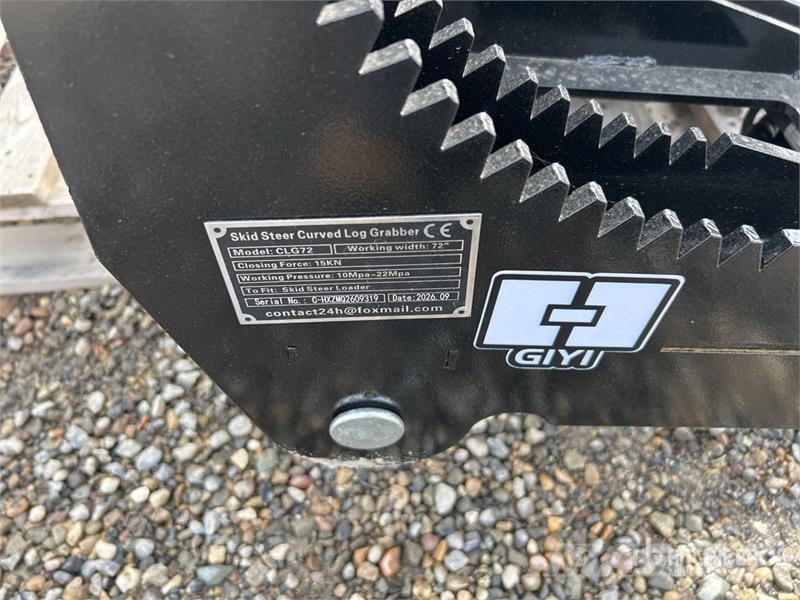 GIYI GY-CLG72 72 in Log Skid Steer Grapple (Unused Gripere