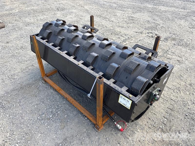 GIYI GY-CW70 59 in Padfoot Skid Steer Vibratory Ro Valce