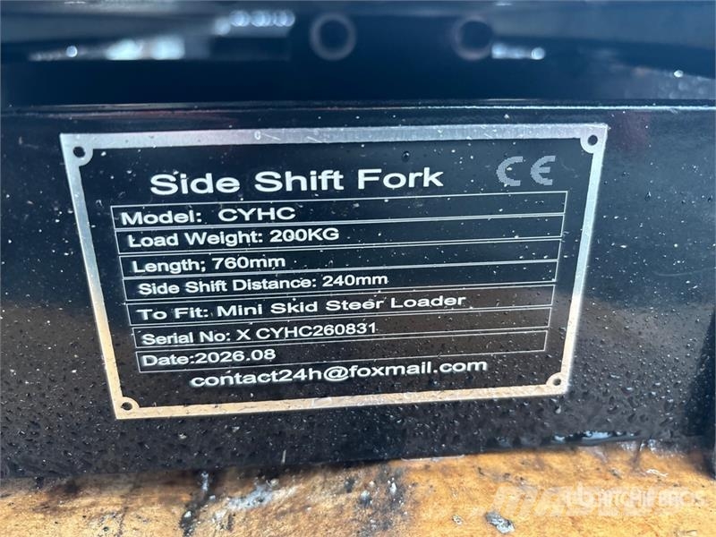 GIYI GY-CYHC 29 in Mini Skid Steer Forks (Unused) Trukkihaarukat