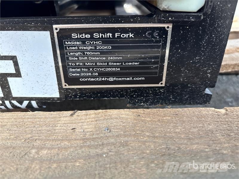 GIYI GY-CYHC 29 in Mini Skid Steer Forks (Unused) Pallegafler