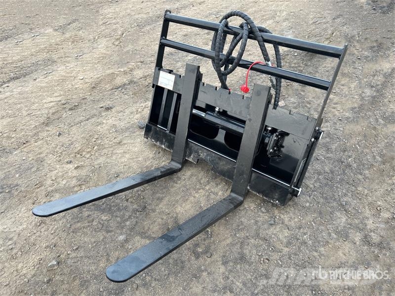GIYI GY-CYHC 30 in Mini Skid Steer Forks (Unused) Vilice