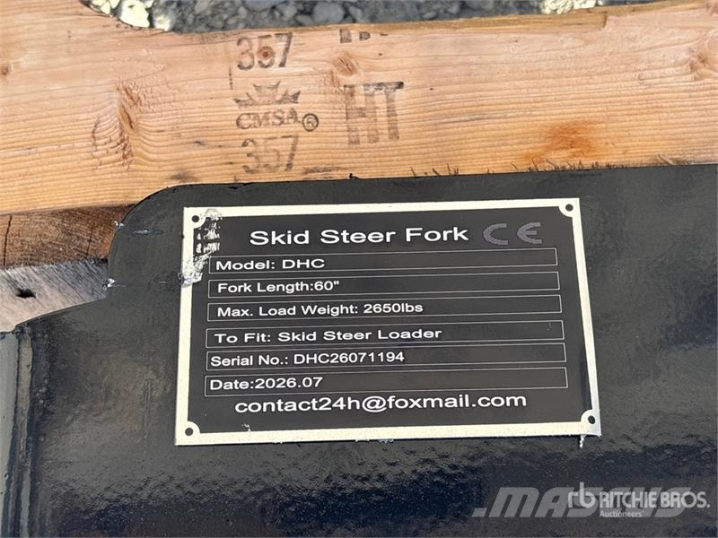 GIYI GY-DHC 59 in Skid Steer Forks (Unused) フォーク