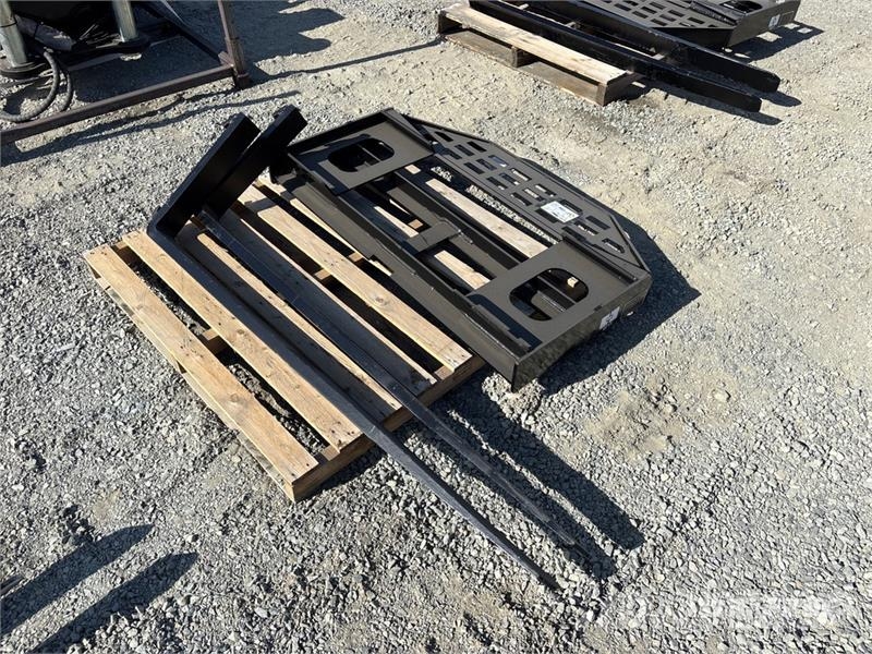 GIYI GY-DHC 59 in Skid Steer Forks (Unused) フォーク