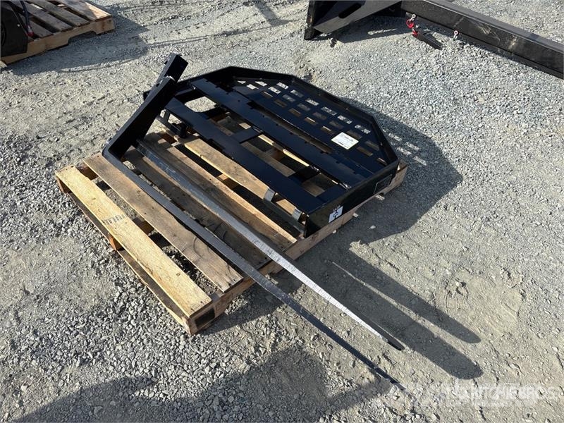 GIYI GY-DHC 59 in Skid Steer Forks (Unused) フォーク