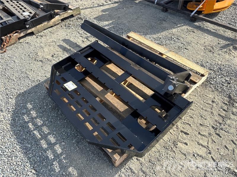 GIYI GY-DHC 59 in Skid Steer Forks (Unused) フォーク