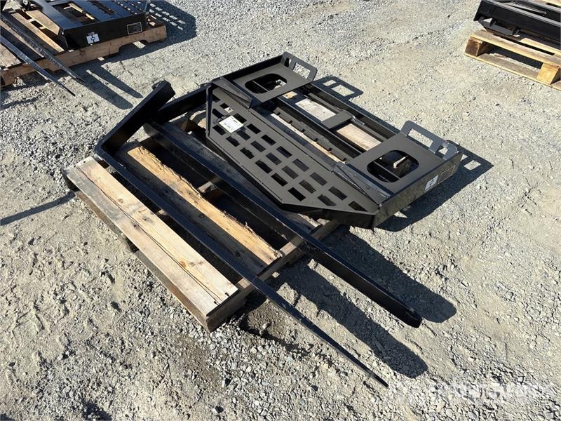  GIYI GY-DHC 59 in Skid Steer Forks (Unused) フォーク