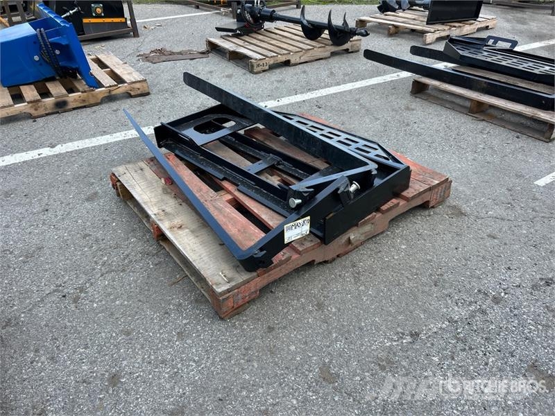  GIYI GY-DHC 59 in Skid Steer Forks (Unused) Tõstekahvlid
