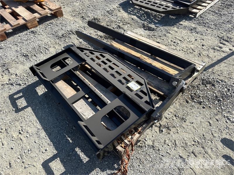 GIYI GY-DHC 59 in Skid Steer Forks (Unused) フォーク