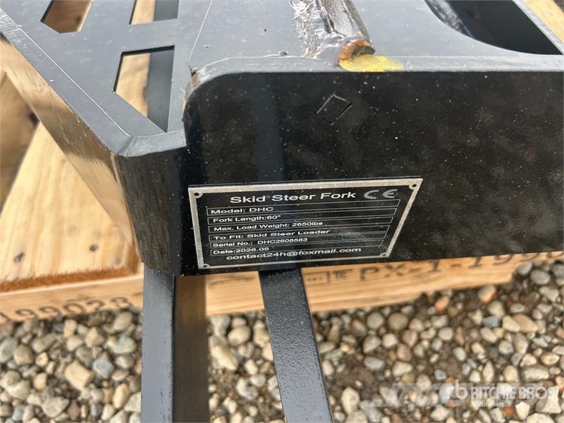 GIYI GY-DHC 59 in Skid Steer Forks (Unused) Furci