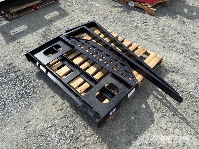  GIYI GY-DHC 59 in Skid Steer Forks (Unused) フォーク