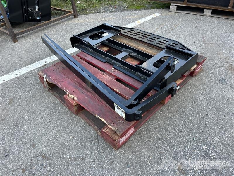  GIYI GY-DHC 59 in Skid Steer Forks (Unused) Tõstekahvlid