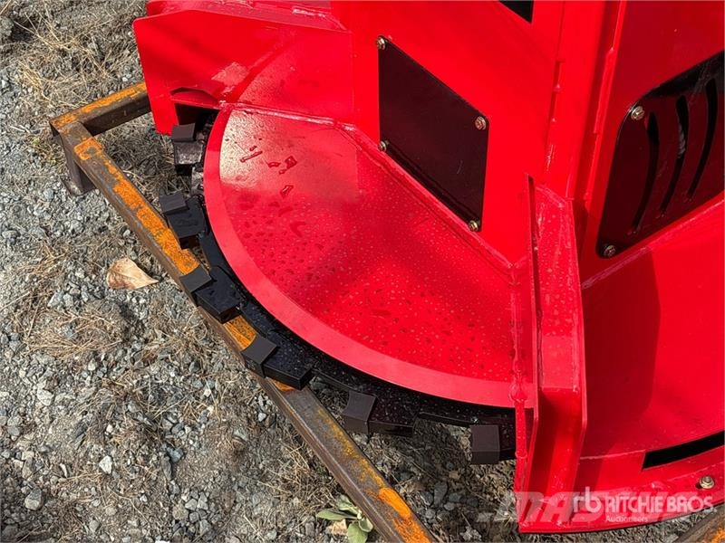 GIYI GY-FB77 13 in Skid Steer Feller Buncher (Unus Muu