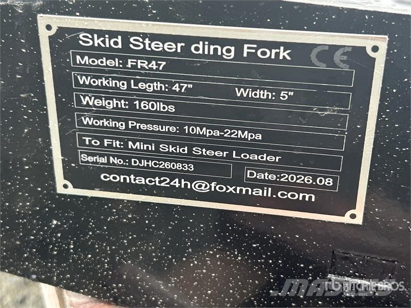 GIYI GY-FR47 29 in Mini Skid Steer Forks (Unused) Trukkihaarukat