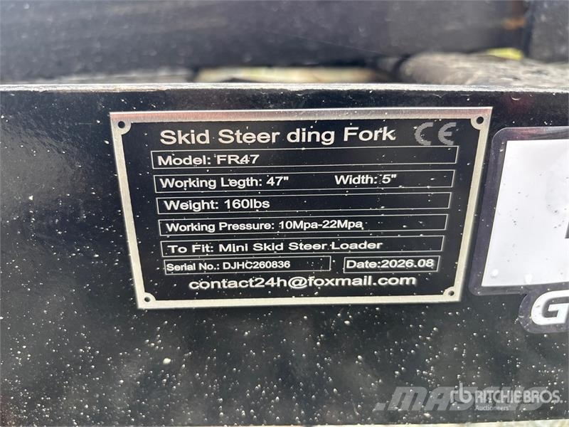 GIYI GY-FR47 29 in Mini Skid Steer Forks (Unused) Trukkihaarukat