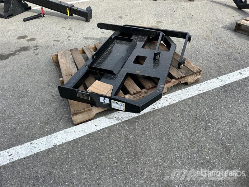 GIYI GY-FR47 29 in Mini Dingo Skid Steer Forks (Un Tõstekahvlid
