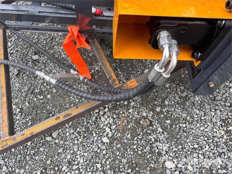 GIYI GY-HC34 31 in Roller Skid Steer Rock Picker ( Steinsammler