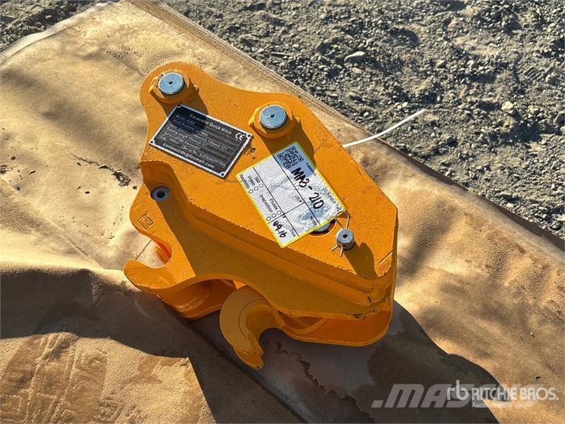 GIYI GY-K302 Excavator Coupler - Fits CAT 302 (Unu Schnellwechsler