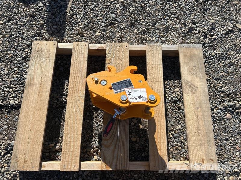  GIYI GY-K302 Excavator Coupler (Unused) موصلات سريعة
