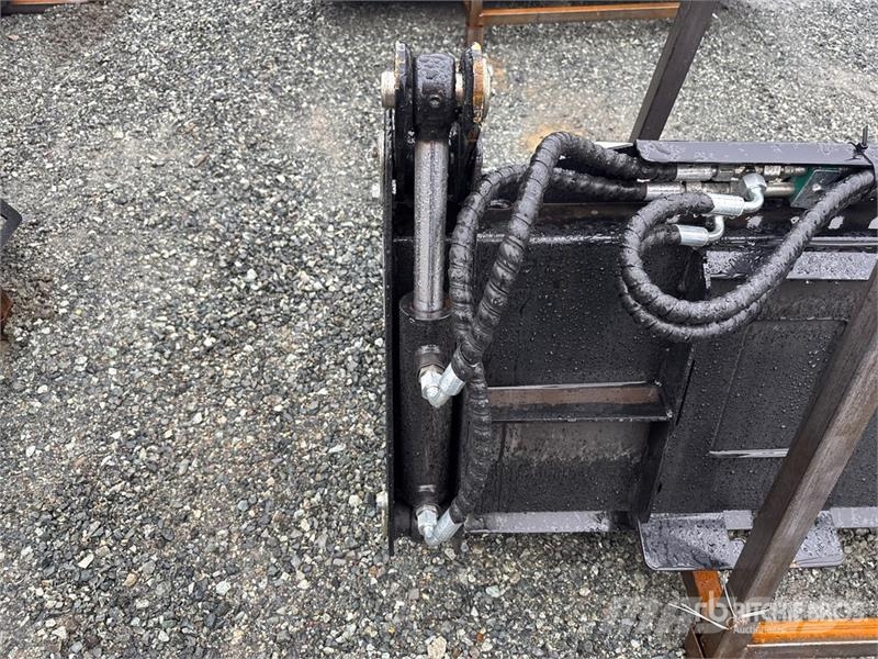  GIYI GY-KH72 70 in Multi-Purpose Skid Steer Bucket Kauhat