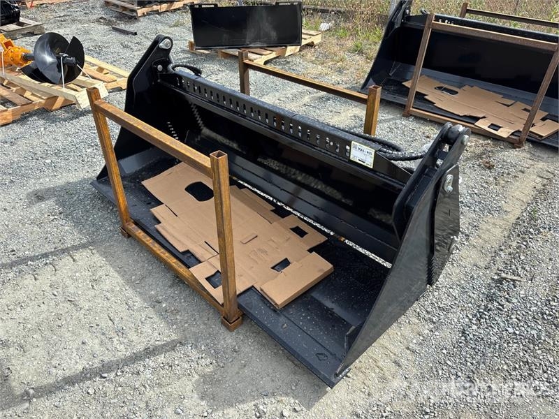  GIYI GY-KH72F 72 in Multi-Purpose Skid Steer Bucke 버켓