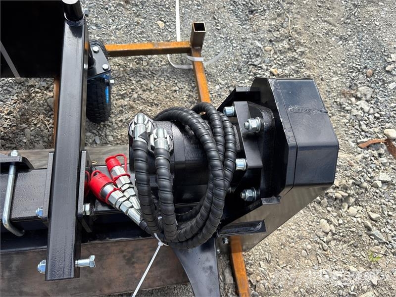 GIYI GY-LPR71 74 in Skid Steer Power Rake (Unused) Schudders