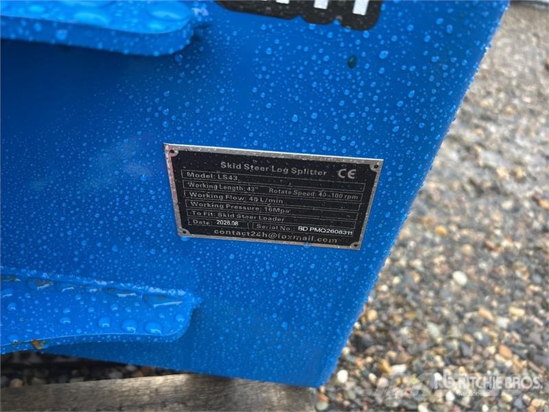  GIYI GY-LS43 43 in Skid Steer Log Splitter (Unused Štípačky a řezačky dřeva