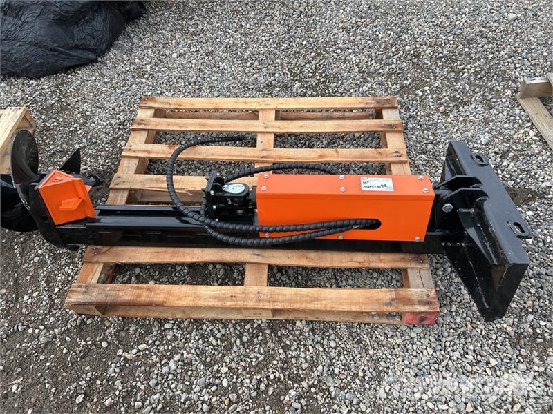  GIYI GY-MLS62 Mini Skid Steer Log Splitter (Unused Štípačky a řezačky dřeva