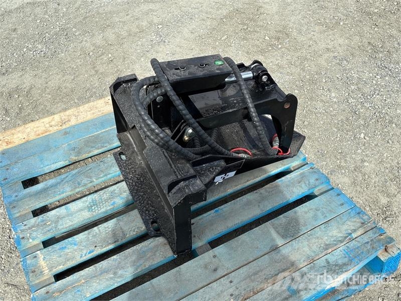  GIYI GY-MSG28 15 in Stump Mini Skid Steer Grapple  Griebtuvai