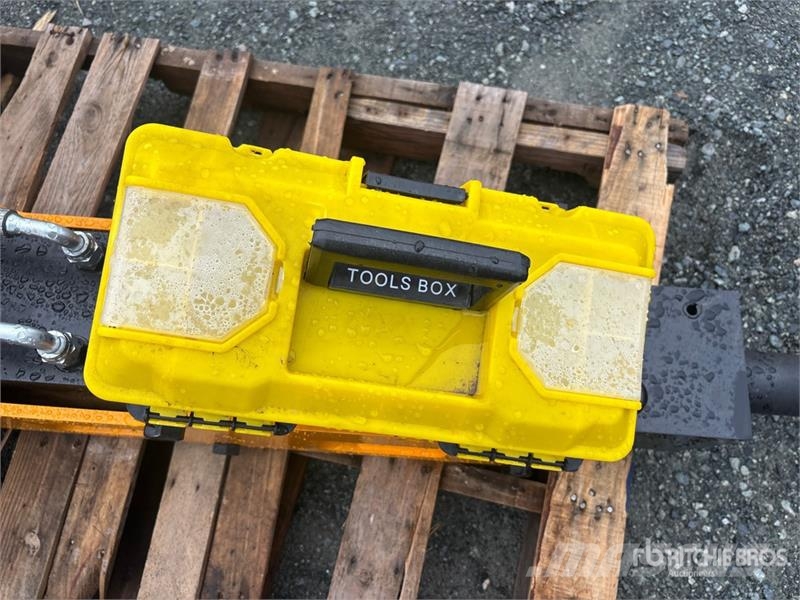 GIYI GY-P680 64 in Skid Steer Breaker (Unused) Martelos / Rompedores
