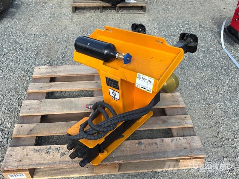 GIYI GY-PH198 Mini Skid Steer Post Driver (Unused) Equipement de clôture