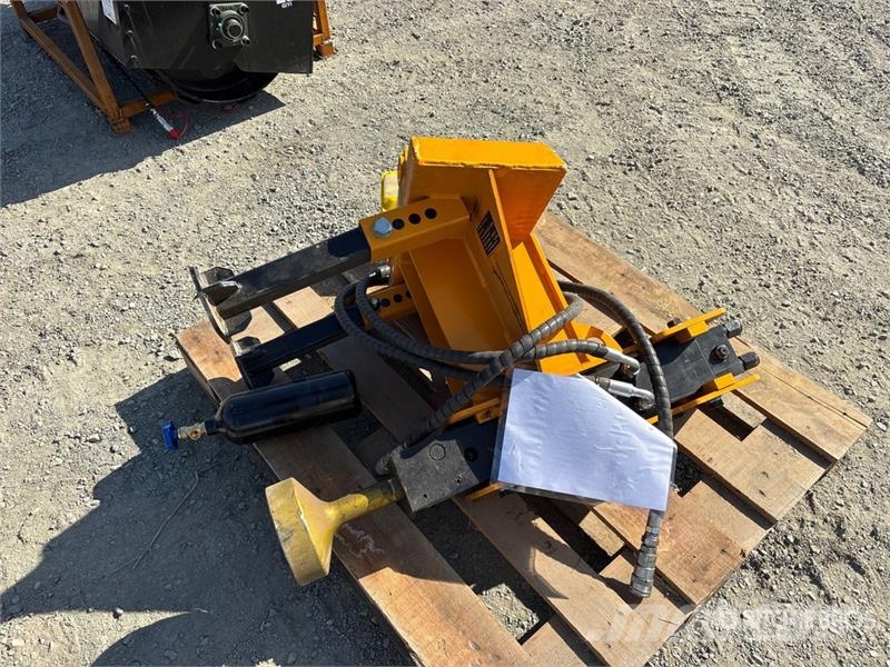 GIYI GY-PH198 Mini Skid Steer Post Driver (Unused) Equipement de clôture