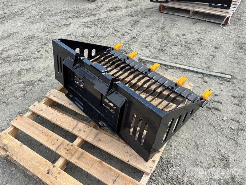  GIYI GY-RB44 44 in Rock Mini Skid Steer Bucket (Un 버켓