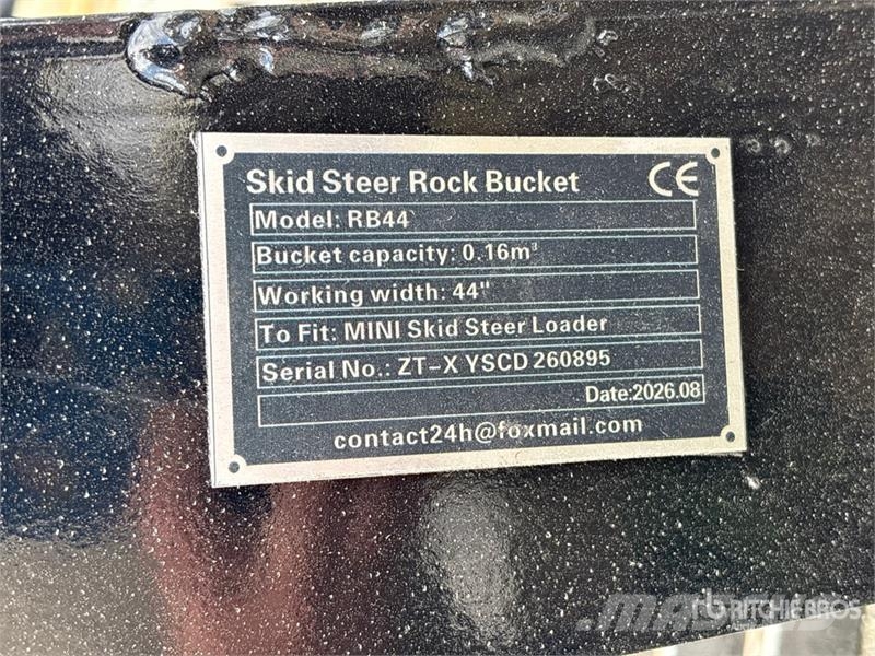  GIYI GY-RB44 44 in Rock Mini Skid Steer Bucket (Un Žlice