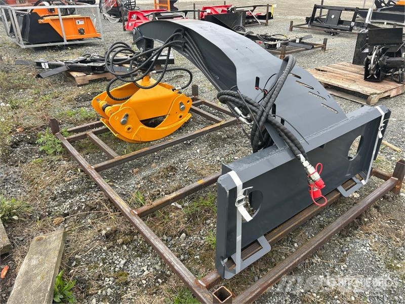  GIYI GY-RG63 30 in 2200 lb Rotating Skid Steer Gra Pinzas