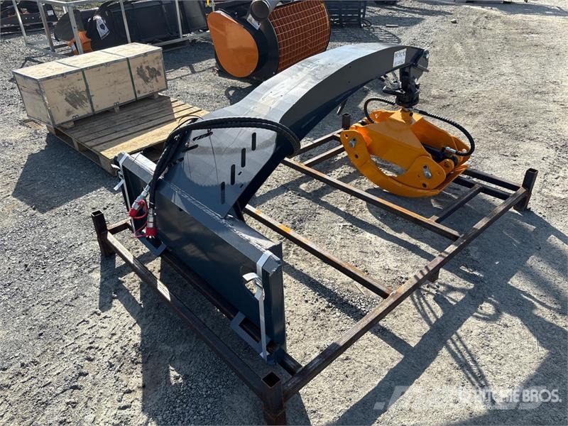  GIYI GY-RG63 30 in 2200 lb Rotating Skid Steer Gra Pinzas
