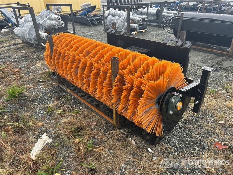  GIYI GY-SE61 61 in Skid Steer Broom (Unused) Borstels