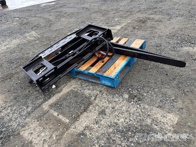  GIYI GY-SF60 60 in Skid Steer Forks (Unused) Gabeln