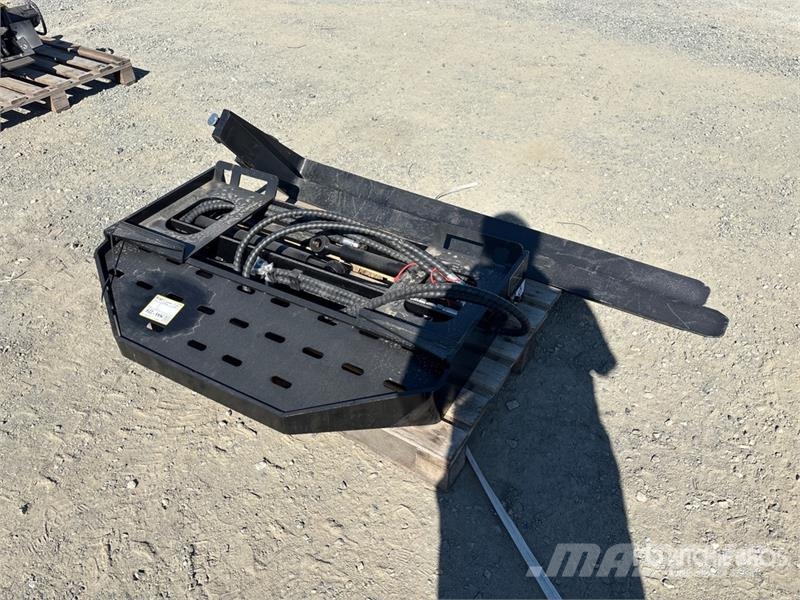 GIYI GY-SF60 60 in Skid Steer Forks (Unused) Forks
