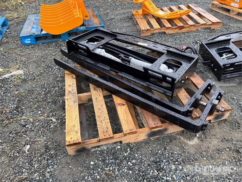  GIYI GY-SF60 60 in Skid Steer Forks (Unused) Vidlica