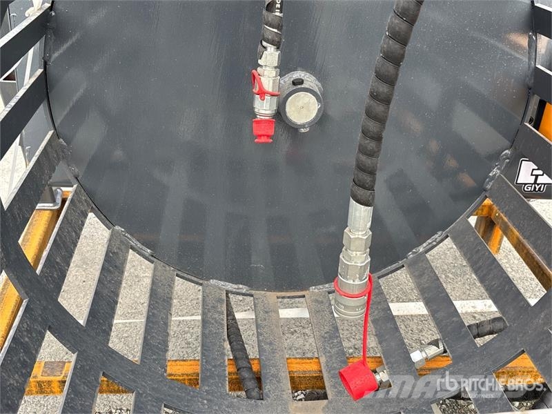 GIYI GY-SS50 Skid Steer Roller Stone Screening Mac مكونات أخرى