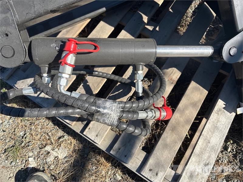 GIYI GY-TP45 Skid Steer Post Puller (Unused) Ďalšie komponenty