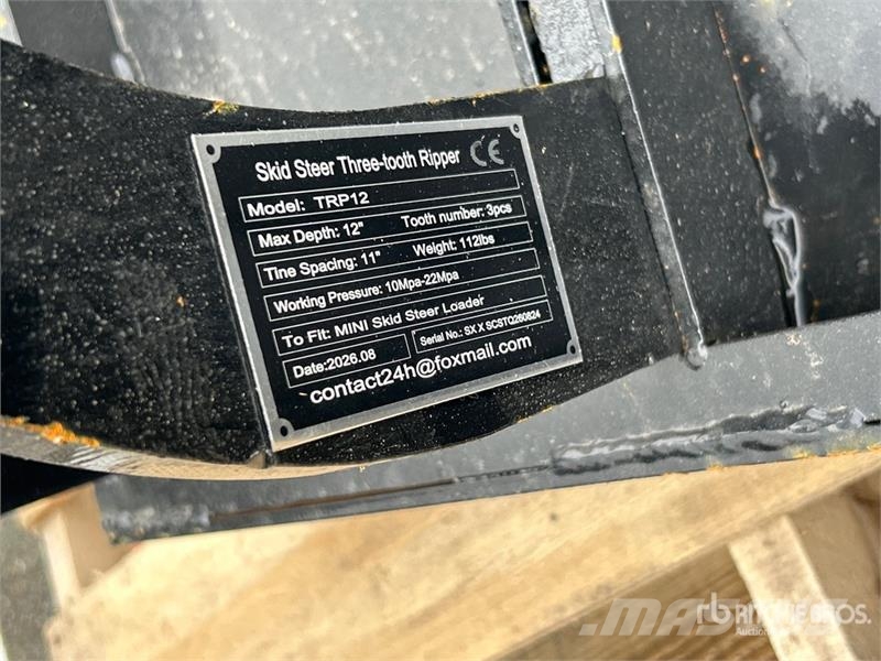  GIYI GY-TRP12 Mini Skid Steer Ripper Scarifier (Un خداشات