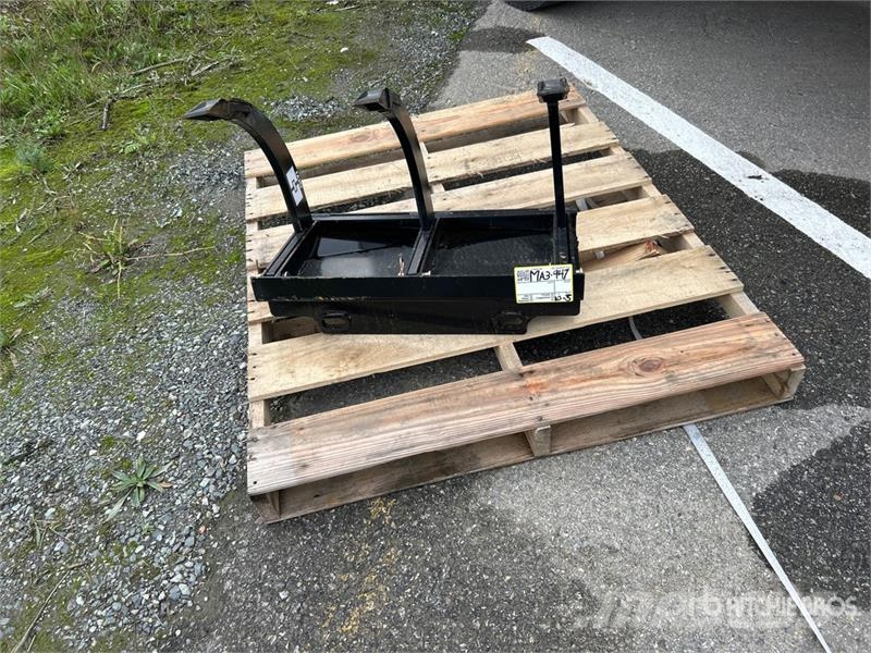  GIYI GY-TRP12 Mini Skid Steer Ripper Scarifier (Un خداشات