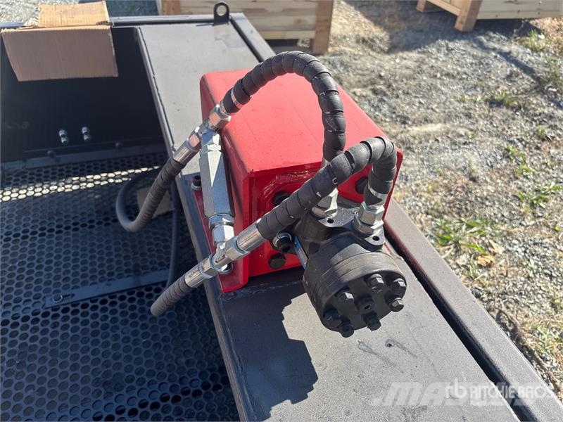 GIYI GY-VB79 73 in Vibrating Skid Steer Screening دلاء فحص