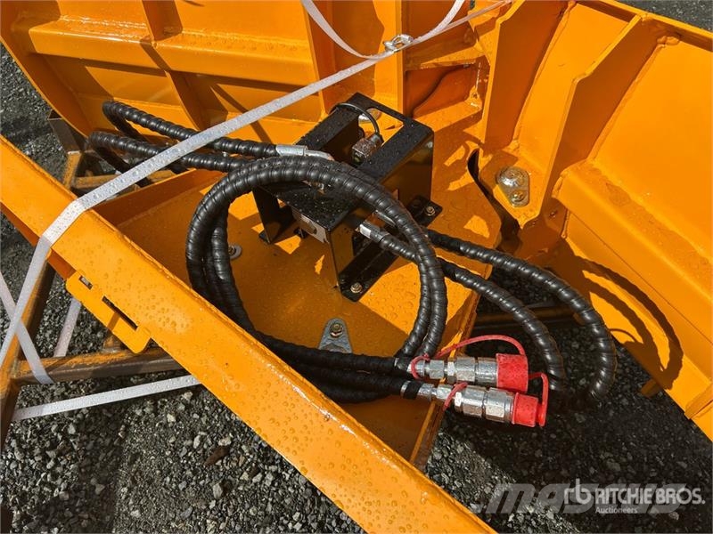 GIYI GY-VSB74 74 in V-Shaped Skid Steer Snow Blade Snow blades and plows