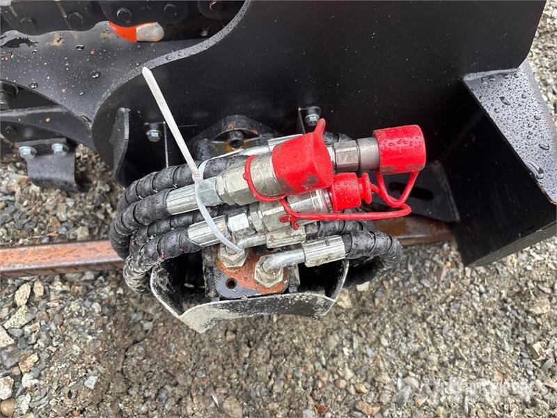 GIYI GY-X39 39 in Mini Skid Steer Trencher (Unused Sleuvengravers