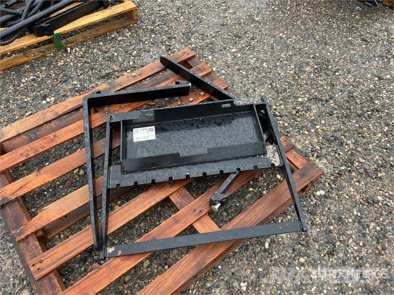  GIYI GY-XHC Mini Skid Steer Forks (Unused) شوكات