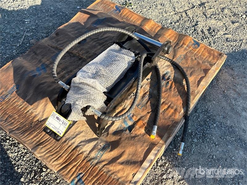 GIYI GY-XJ3T 20 in Hydraulic Excavator Thumb - Fit دلاء